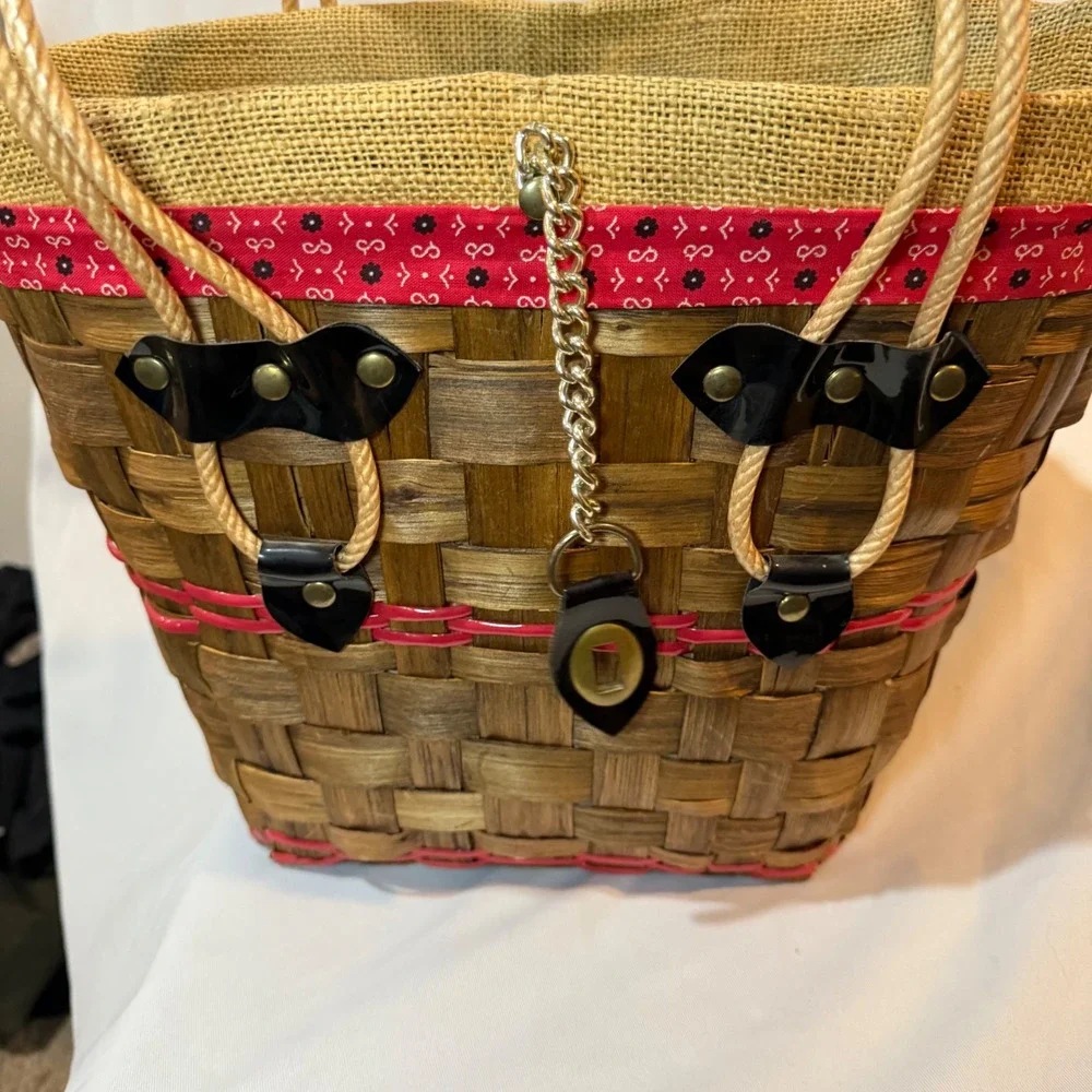 Handwoven Wicker / Basket‎ Tote with Rope Handles & Turn-Lock Closure